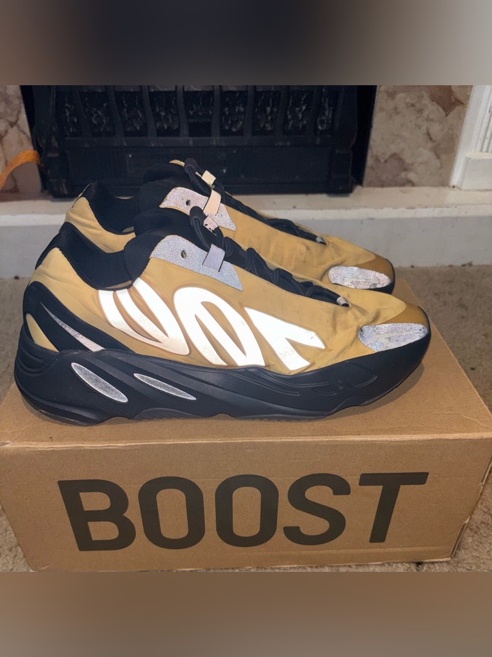 Yeezy 700 MNVN Honey Flux